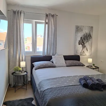 Apartment Traum-meerblick-vodice